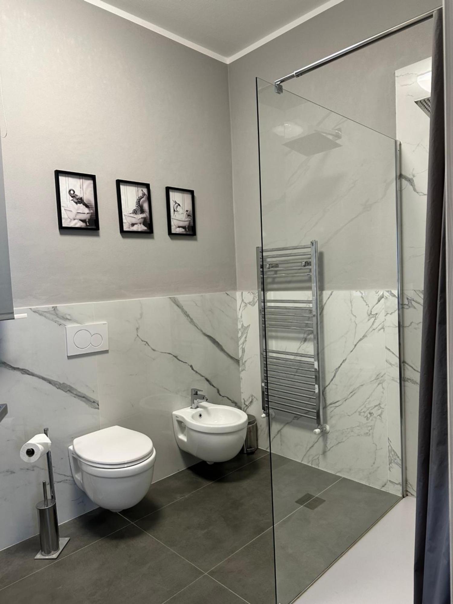 Appartamento Dolce Vita - Free Parking Como Exterior foto